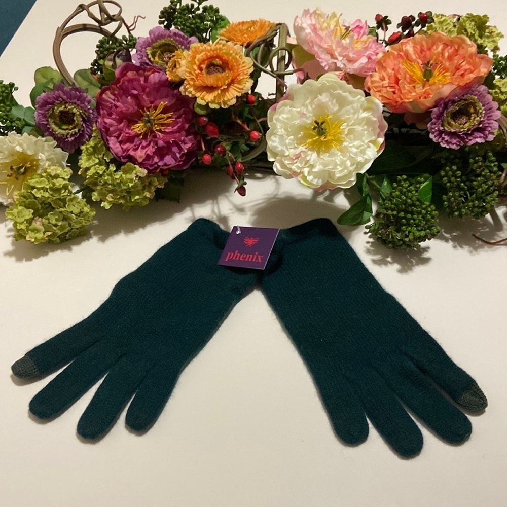 Phoenix 100% Cashmere tech gloves